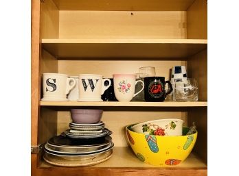 Mugs, Plates And Bowls Cabinet Lot (Kitchen)