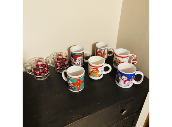 Lot Of 8 Holiday Mugs (kitchen)