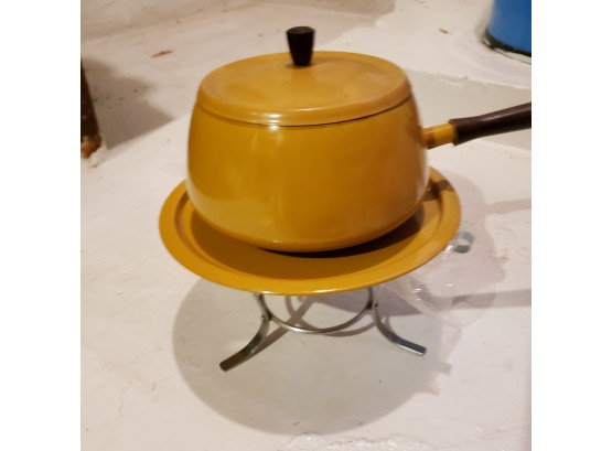 Vintage Fondue Pot. (Downstairs Furnace Room)