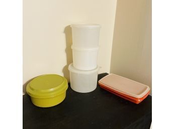 Vintage Tupperware Lot Of 5 Containers With Lids (kitchen)