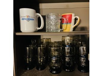 Glass And Mug Shelf Lot (kitchen)