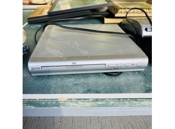 GPX Compact DVD Player (Center Zone)