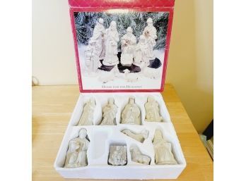 Home For The Holidays Ceramic Nativity Set. Missing Cow.