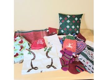 Christmas Linens, Tablecloth, Placemats And More