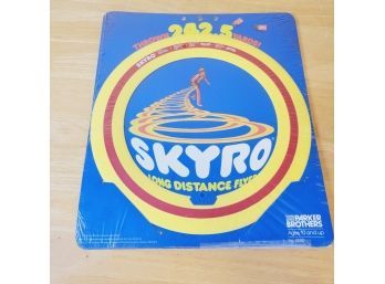 Vintage 1980 Parker Brother's Skyro Frisbee. Still Sealed!!.