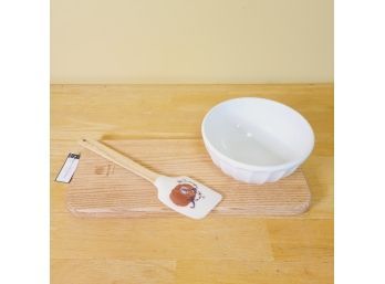 Cutting Board, Bowl And Pumpin Mixer