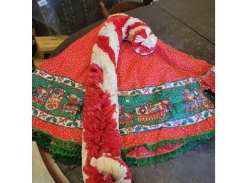 Vintage Candy Cane And Christmas Tree Skirt (Kitchen)