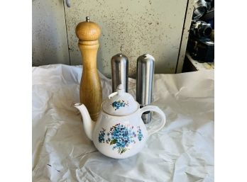 Antique Arthur Wood & Son Teapot With Salt And Pepper Grinders (Garage)