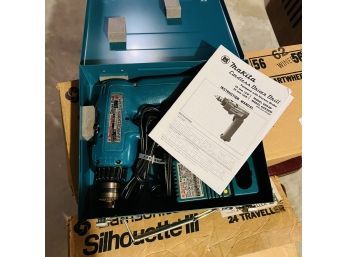 Makita Cordless Driver Drill With Battery And Case (Basement)