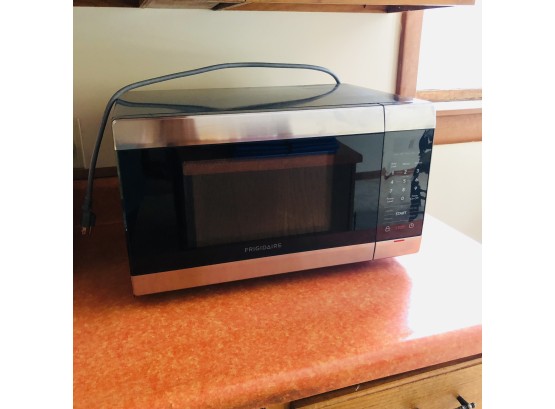 Microwave (Kitchen)