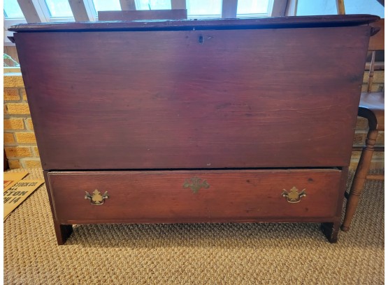Wooden Hope Chest With Bottom Drawer (Living Room)