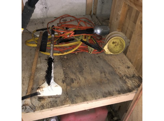 Extension Cord Lot (Garage Cabinet)