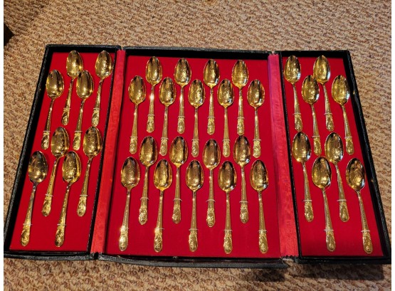 Gold Plated Presidential Commemorative Spoon Collection (Living Room)