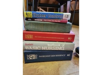 Set Of 6 Books Physicians Reference Guide/Nursing Books (room Above Garage)