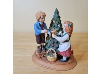 1982 Avon Christmas Memories Figurine