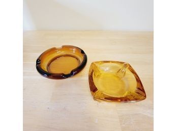 Set Of 2 Vintage Amber Colored Glass Ashtrays