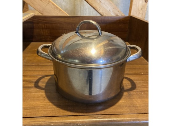 Stainless Pot With Steamer Basket (Basement)