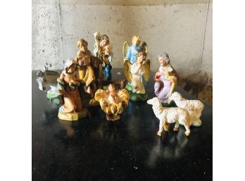 Vintage Nativity Set Pieces (Basement)