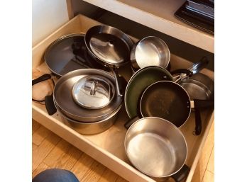 Kitchen Drawer Lot No. 3: Pots And Pans, Farberware And Others