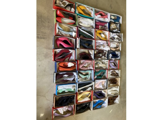 Womens Vintage Shoes 40 Pairs