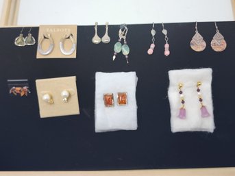 COLLECTION OF VINTAGE EARRINGS
