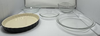 ASSORTED COLLECTION OF KITCHENWARE