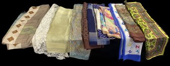 ASSORTED COLLECTION OF WOMEN'S SCARVES