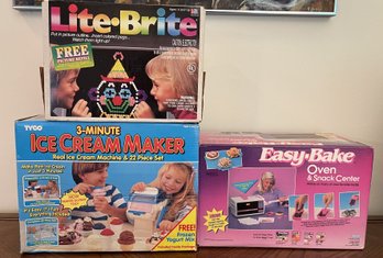 COLLECTION OF 1990'S KID'S ENTERTAINMENT