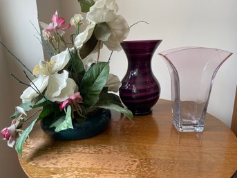COLLECTION OF ASSORTED VASES