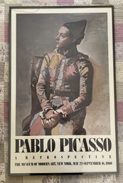 FRAMED POSTER OF PABLO PICASSO 1980 'SEATED HARLEQUIN' A RETROSPECTIVE