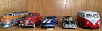 COLLECTION OF VINTAGE DIE CAST MODEL CARS AND TRAIN