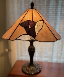 VINTAGE SLAG GLASS TABLE LAMP