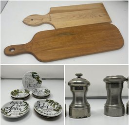 ASSORTED COLLECTION OF KITCHENWARE
