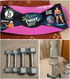 ASSORTED COLLECTION OF EXERCISE EQUIPMENT