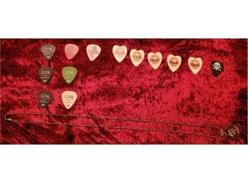 COLLECTION OF GUNS AND ROSES GUITAR PICKS