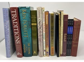 COLLECTION OF ASSORTED BOOKS - LOT 4
