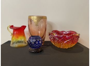 VINTAGE COLLECTION OF ASSORTED DECORATIVE GLASSWARE