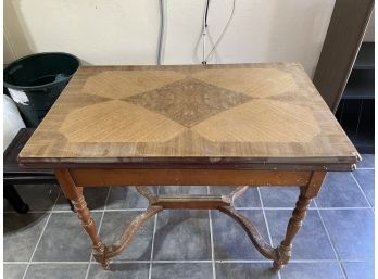 VINTAGE METAL TABLE TOP EXTENDABLE TABLE ON WOOD BASE