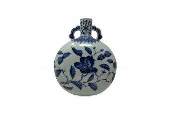 Antique Chinese Porcelain Ming Dynasty Blue White Flower Double Ear Vase