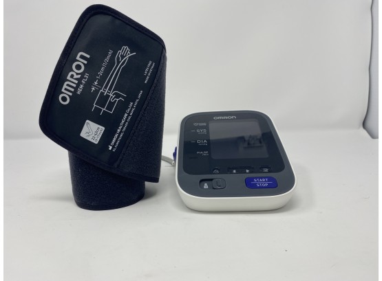 Omron HEM FL31 Blood Pressure Monitor And Cuff