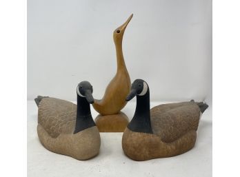 EXCELLENT COLLECTION OF C. ROBERTSON DECOYS AND L.R. PATTON FIGURINES