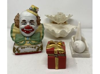 COLLECTION OF PORCELAIN AND CERAMIC DECOR