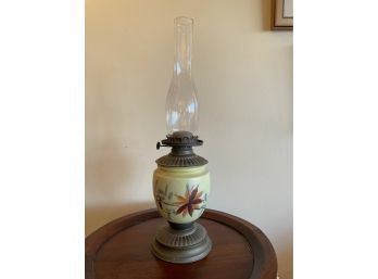VINTAGE OIL LAMP WITH GLASS CHIMNEY
