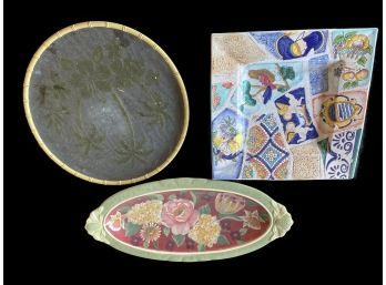 COLLECTION OF DECORATIVE PLATES