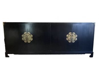 VINTAGE CHINOISERIE CREDENZA