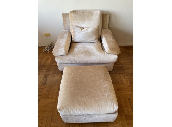 Arm Chair W/ Ottoman
