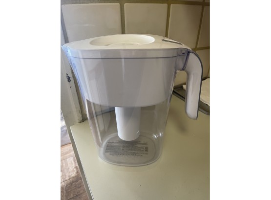 Britta Lake Model White 10 Cup Water Filter