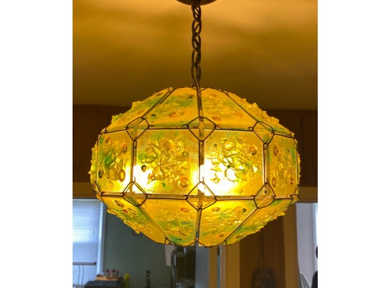 VINTAGE 3 LIGHT HANGING CEILING FIXTURE WITH GREEN/YELLOW STAINED GLASS SHADE
