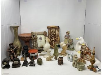 ASSORTED COLLECTION OF ANIMAL STONE SCULPTURES, MINIATURE FIGURINES AND SOUVENIRS