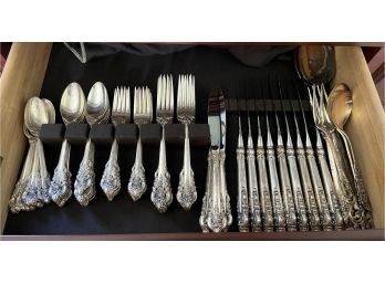 WALLACE GRAND BAROQUE STERLING FLATWARE SET